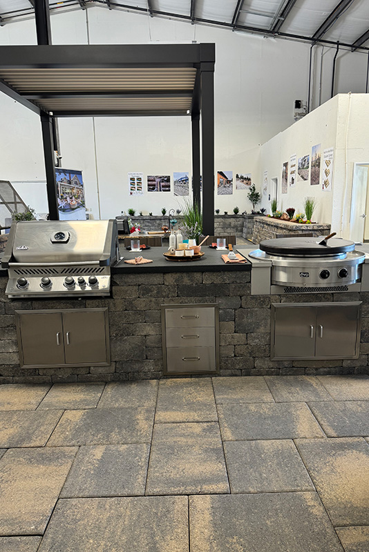 Oregon Block outdoor kitchen and accent